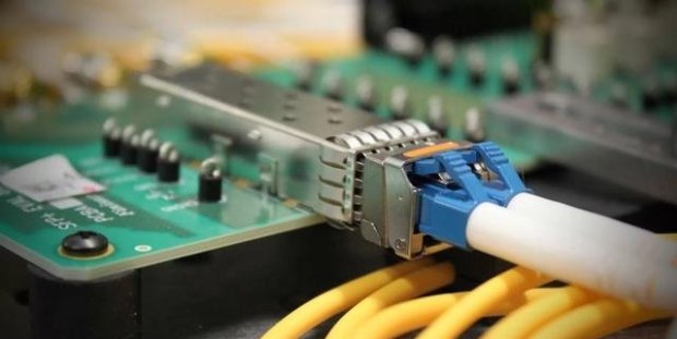 英伟达与思科推出新一代高速光模块USFP 单通道速率达400Gbps