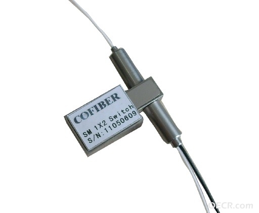 1×2 单模机械式光开关.jpg