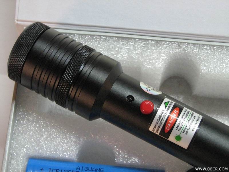 AG-2008调焦激光手电