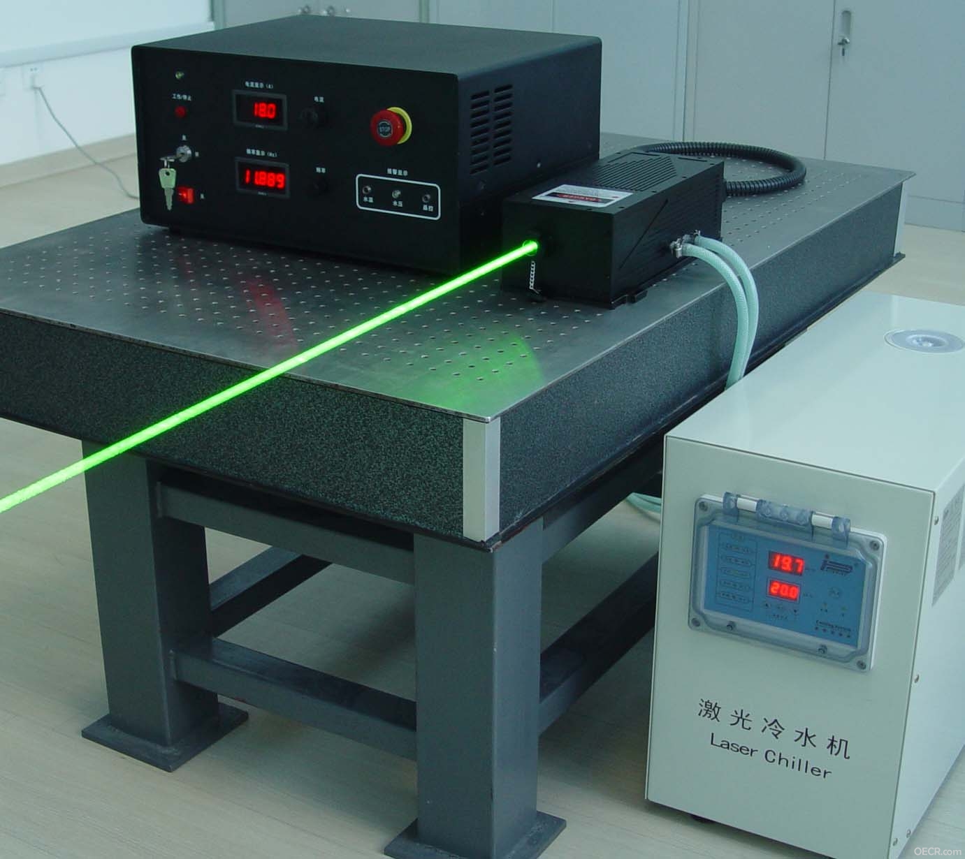 大功率40W水冷绿激光器
